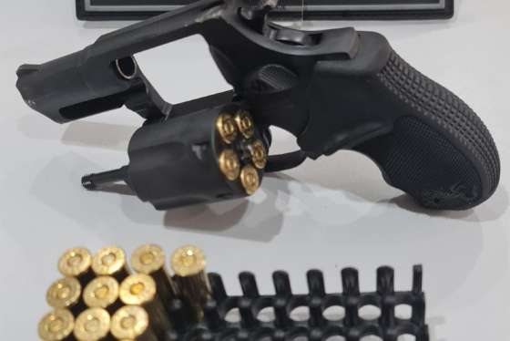 Polícia Civil prende criminoso de alta periculosidade envolvido em furtos e latrocínio após perseguição