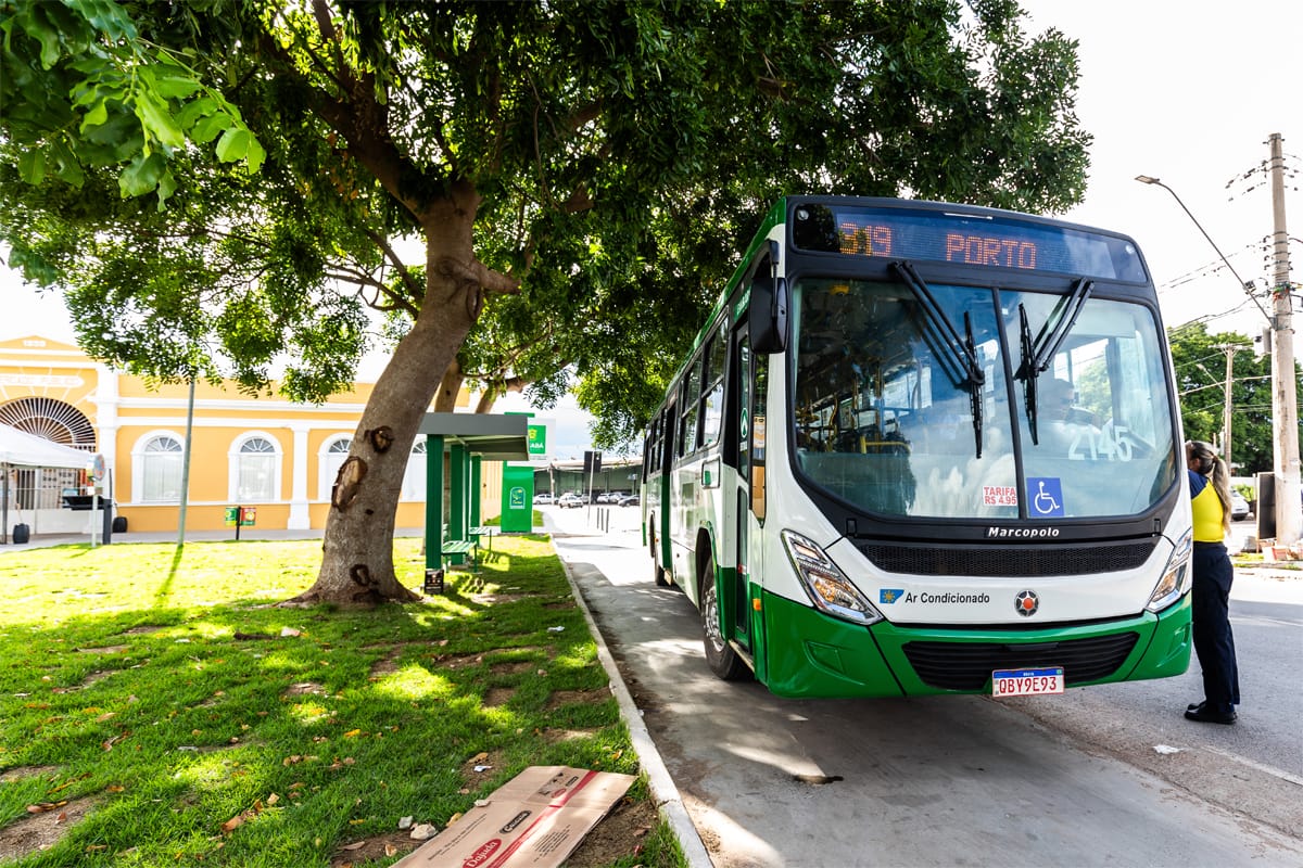 Passageiros de Cuiabá são reembolsados após cobrança no domingo; total é de R$ 29 mil
