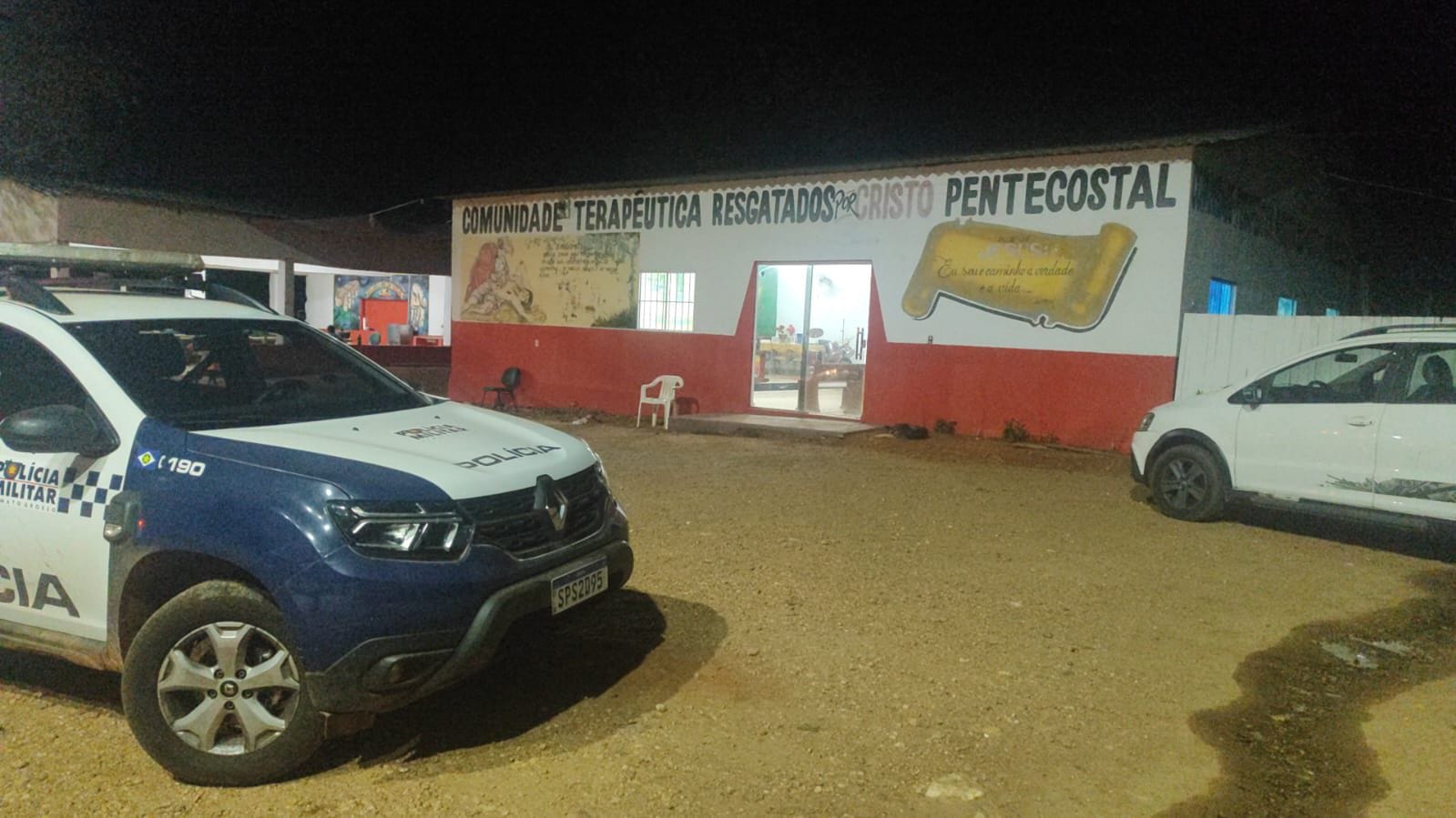 Dois homens são mortos dentro de casa de recuperação em Várzea Grande