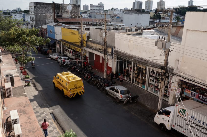 Prefeitura lança feira na Rua 13 de Junho para incentivar comércio e revitalizar o centro de Cuiabá