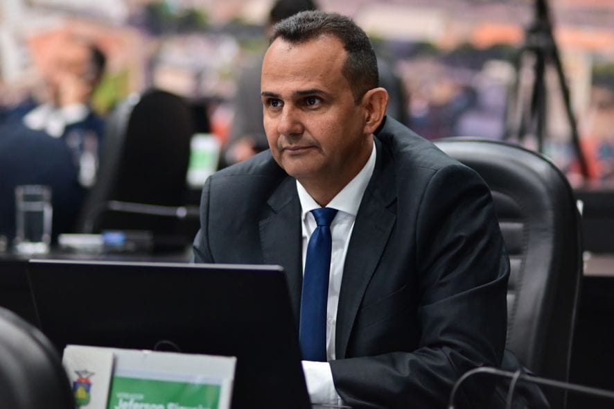 Sargento Joelson retoma mandato e rebate denúncias da Operação Perfídia