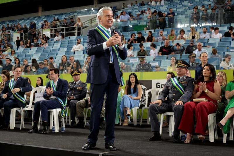 Governador de Goiás participa de festa histórica da Polícia Militar de MT