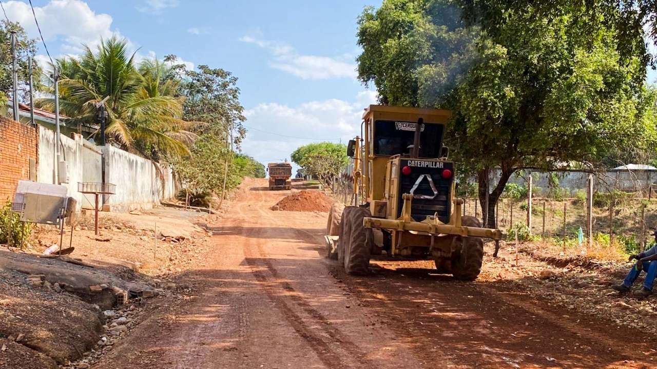 Prefeitura de VG inicia pavimentação de quase 2 mil metros de vias no grande Glória