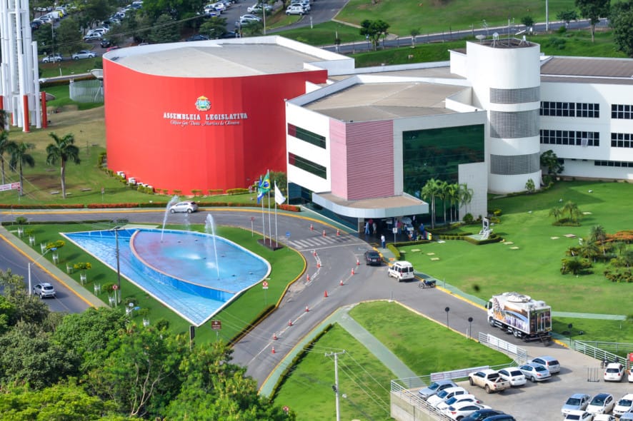 Deputados repassam ao TJMT competência para definir valores de auxílio-saúde e creche