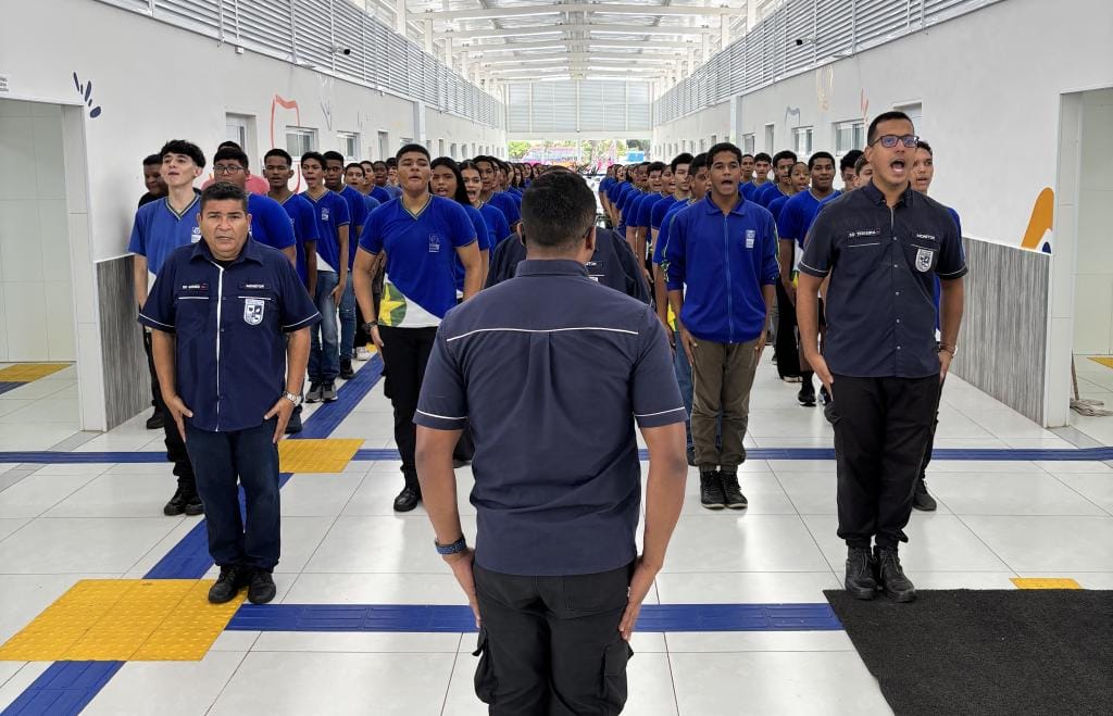 Seduc abre 24 vagas para oficiais e praças atuarem em escolas cívico-militares