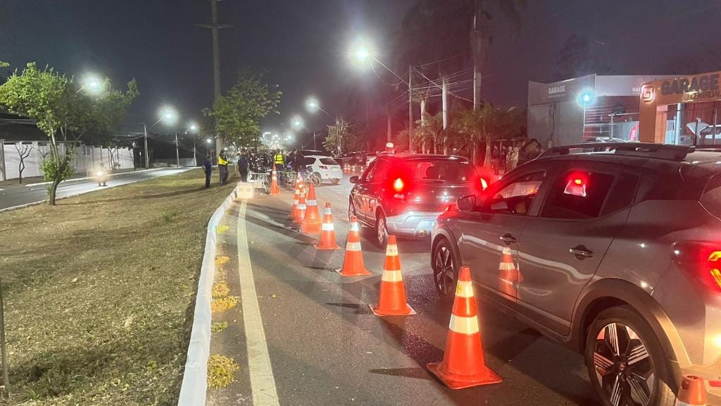 Operação Lei Seca em Cuiabá resulta em nove pessoas presas e 49 veículos removidos
