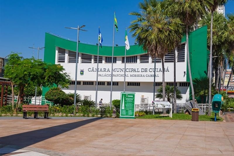 Câmara Municipal analisa projeto que quer tirar motos barulhentas das ruas de Cuiabá