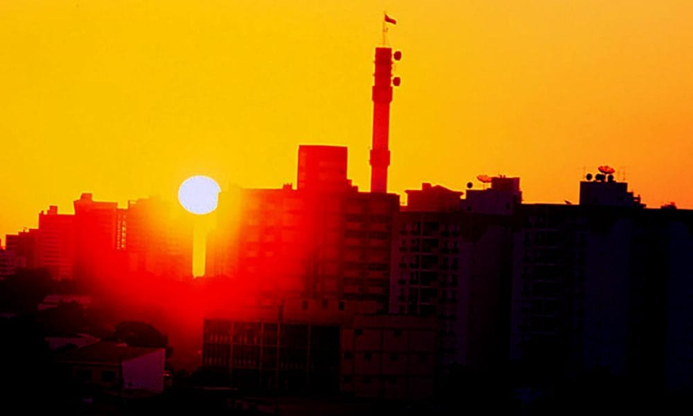 Sem trégua: calor supera 38 °C em Cuiabá e pode chegar a 41 °C nesta semana