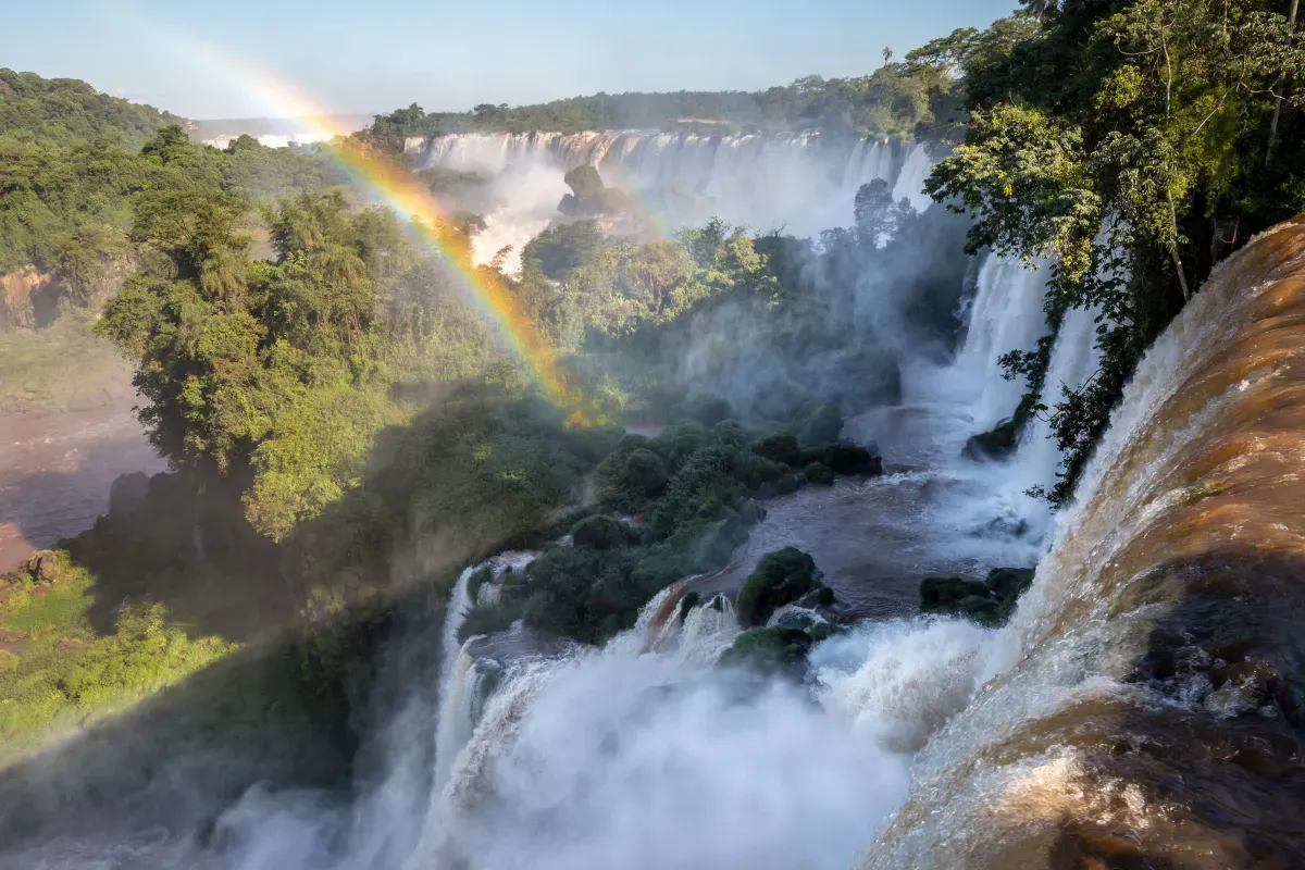 Cataratas do Iguaçu: 8 experiências além da visita às quedas d'água