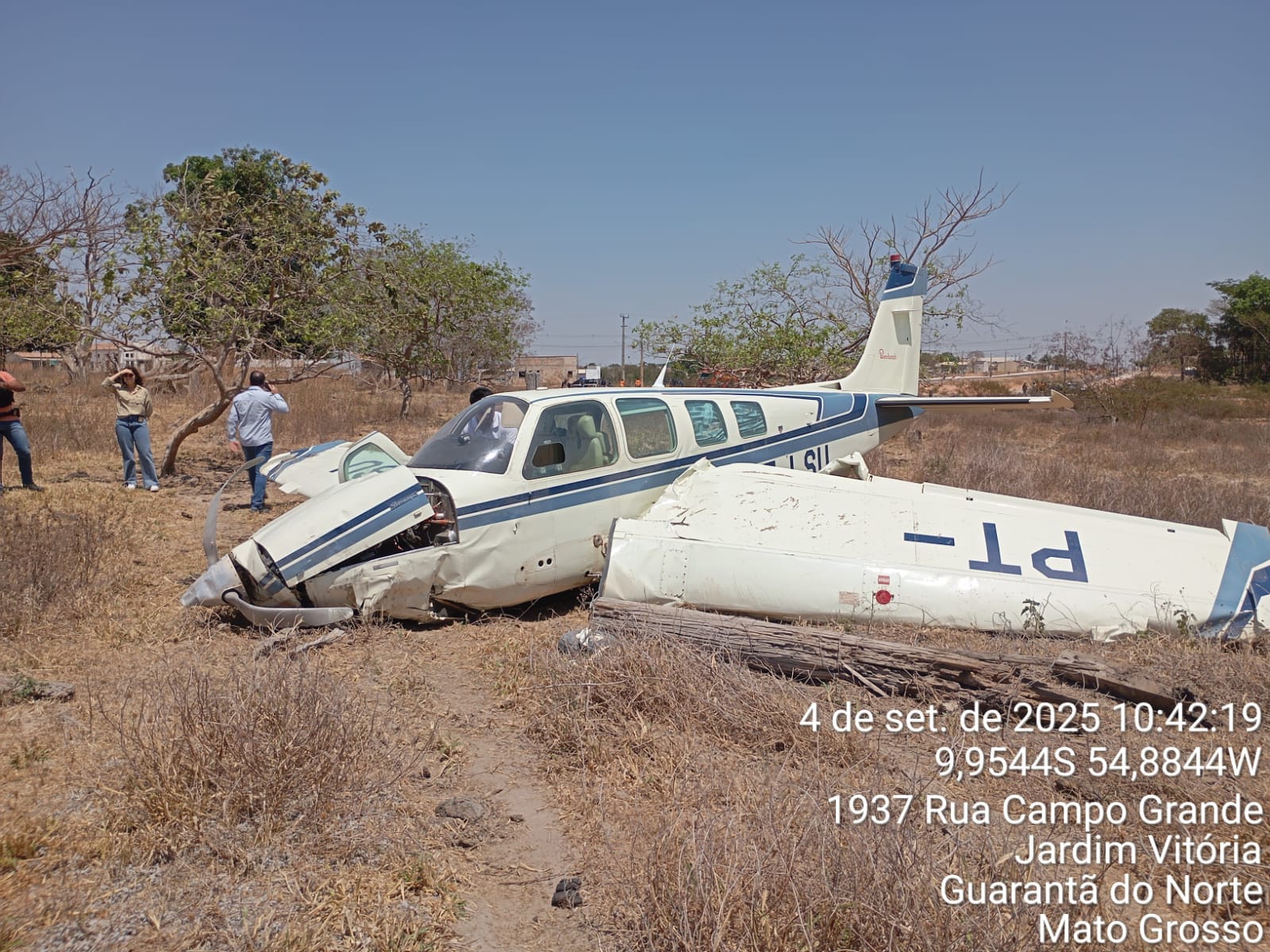 Avião faz pouso forçado em Guarantã do Norte e três pessoas ficam feridas
