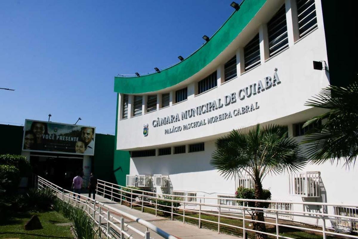 Sessão da Câmara de Cuiabá é cancelada por falta de quórum e impede votação de vetos do prefeito