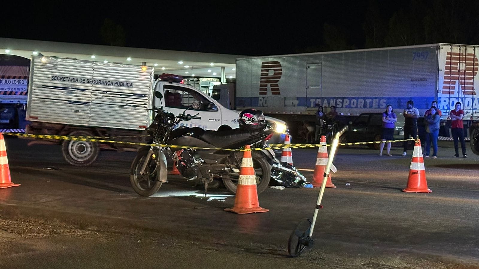 Motociclista tem a cabeça esmagada em colisão na Rodovia dos Imigrantes