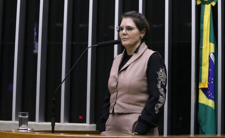 Deputada Coronel Fernanda destaca CPMI do INSS e eleições de 2026 em entrevista ao Programa Pânico