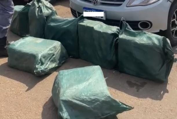 PM e Gefron apreendem 247 tabletes de cocaína avaliados em mais de R$ 7 milhões