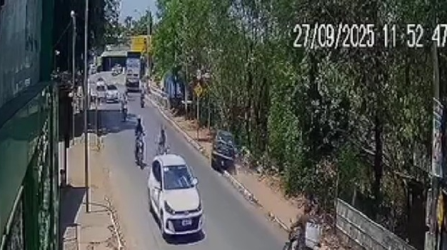 Carro perde o controle e cai em córrego no bairro Dr. Fábio, em Cuiabá