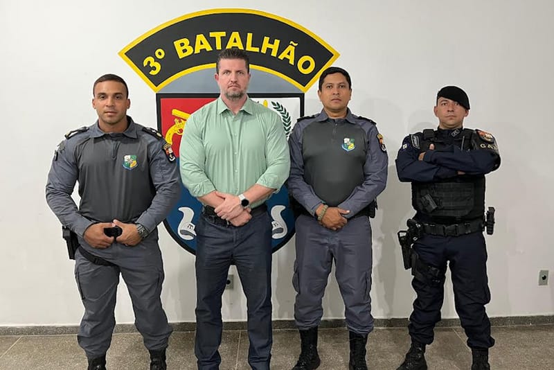 "Importante é o policial voltar vivo", diz vereador durante homenagem a policiais militares