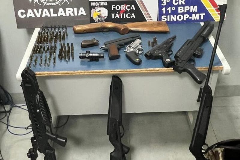 Homem é preso pela PM após ameaçar familiares e atirar dentro de sua residência