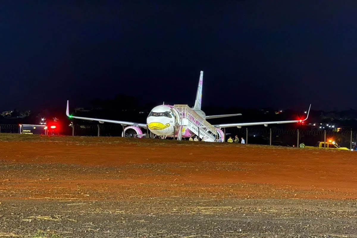 Polícia Federal faz buscas para apurar pouso forçado de voo por falsa bomba