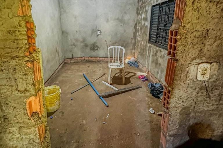 PMs da Força Tática impede que 14 sejam torturados e prende 3 membros de facção criminosa