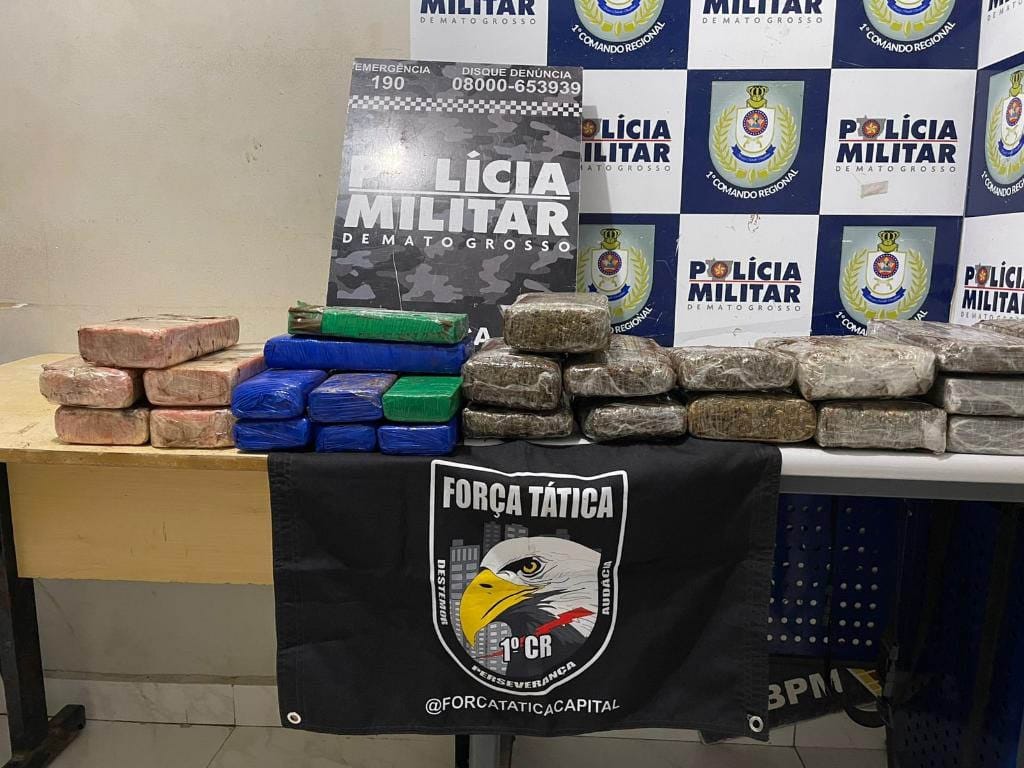 Mulheres são presas por PMs da Força Tática com pasta base de cocaína e "supermaconha"
