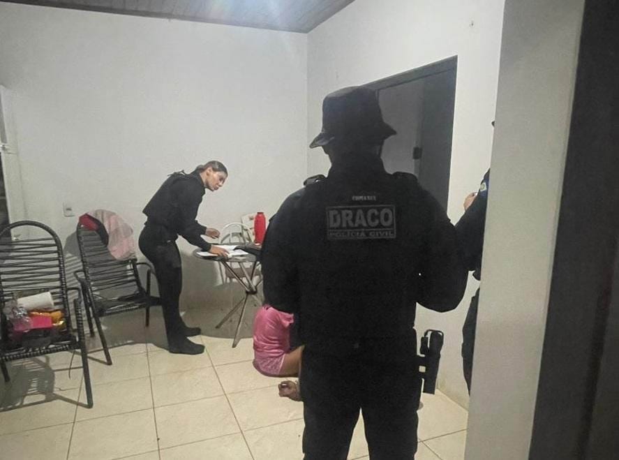 PJC prende 12 em operação contra facção que extorquia empresários em Sinop