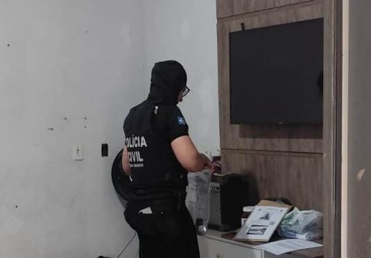 Polícia Civil deflagra operação e cumpre mandados de prisão e busca em Rondonópolis