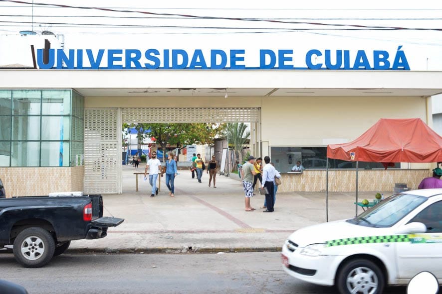 TJMT condena Unic por aumentar mensalidades de alunos sem comprovar custos