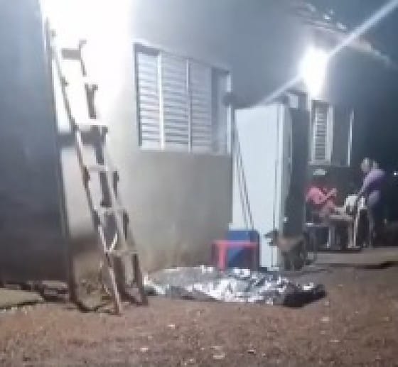 Homem monitorado por tornozeleira é executado a tiros em distrito de Cuiabá