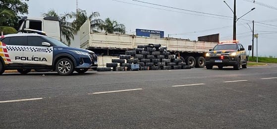 PM e PRF apreendem 806 quilos de maconha no interior