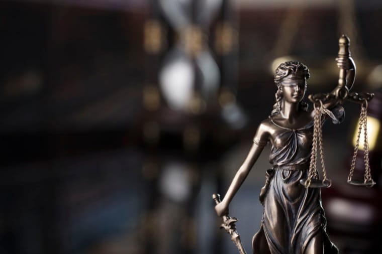 Justiça de Cuiabá condena réu por feminicídio e violência psicológica contra ex-mulher