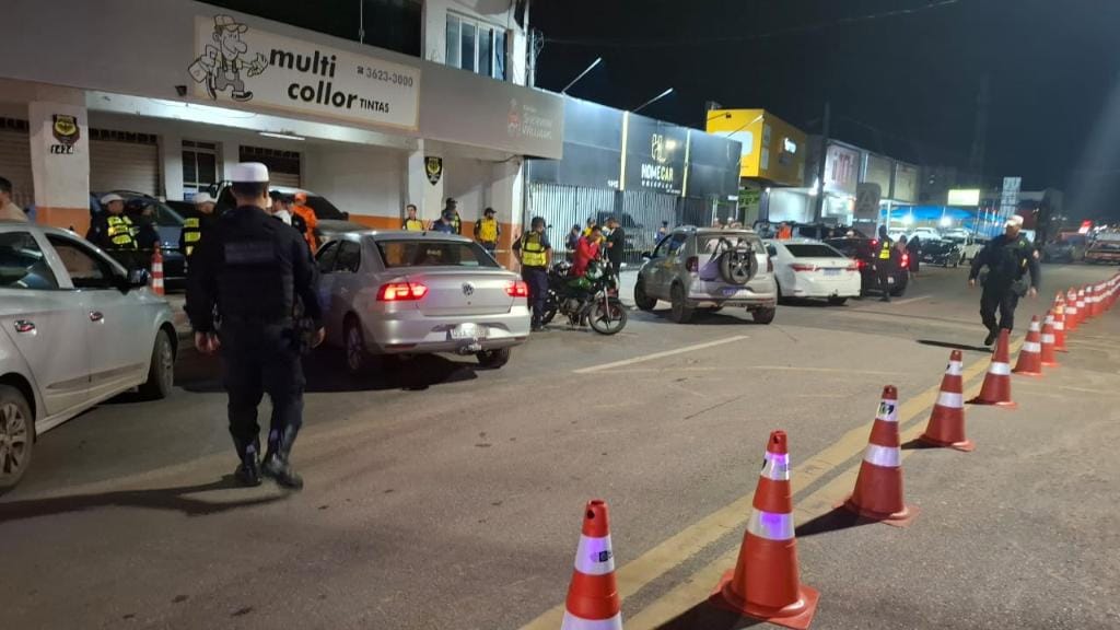 Lei Seca registra 11 autuações criminais durante ação na Avenida Carmindo de Campos