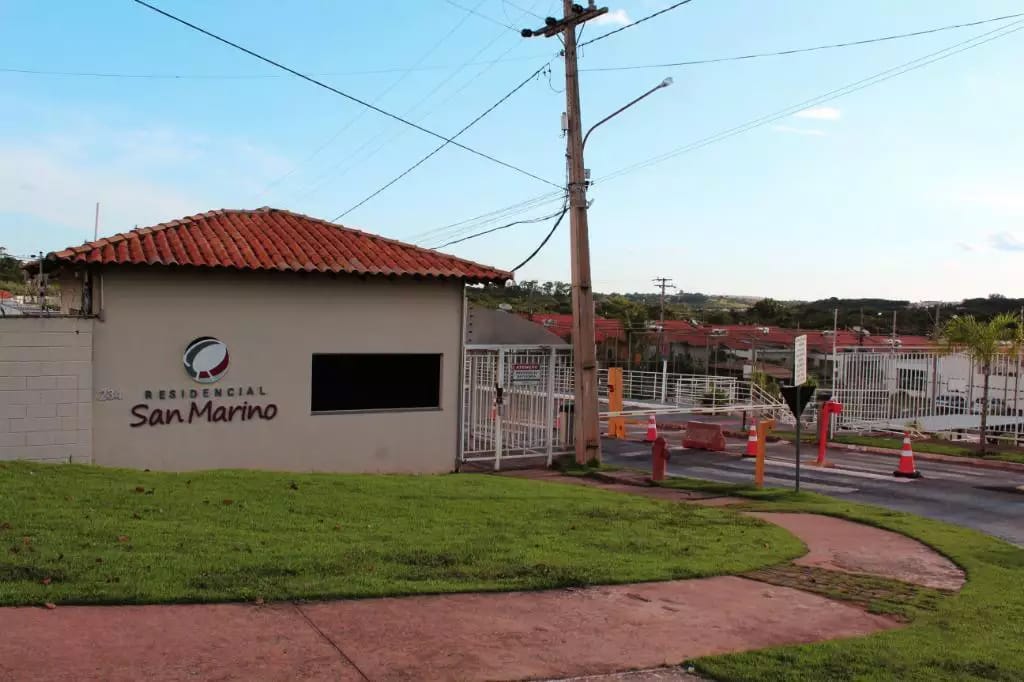 Construtora terá de pagar indenização por entregar imóvel com defeitos e contas atrasadas