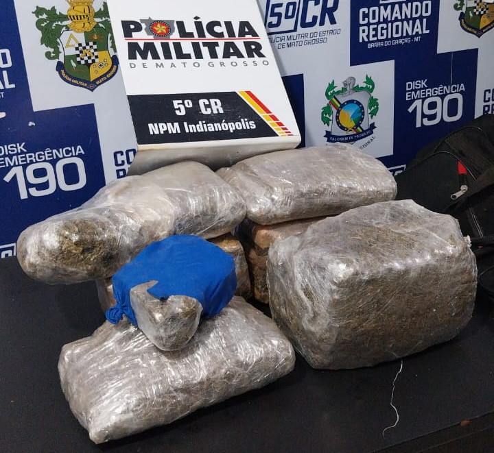 Acidente na BR-158 leva à apreensão de 10 quilos de skunk