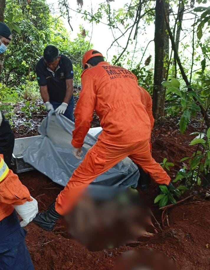 Corpo é encontrado enterrado em mata e Polícia Civil investiga execução