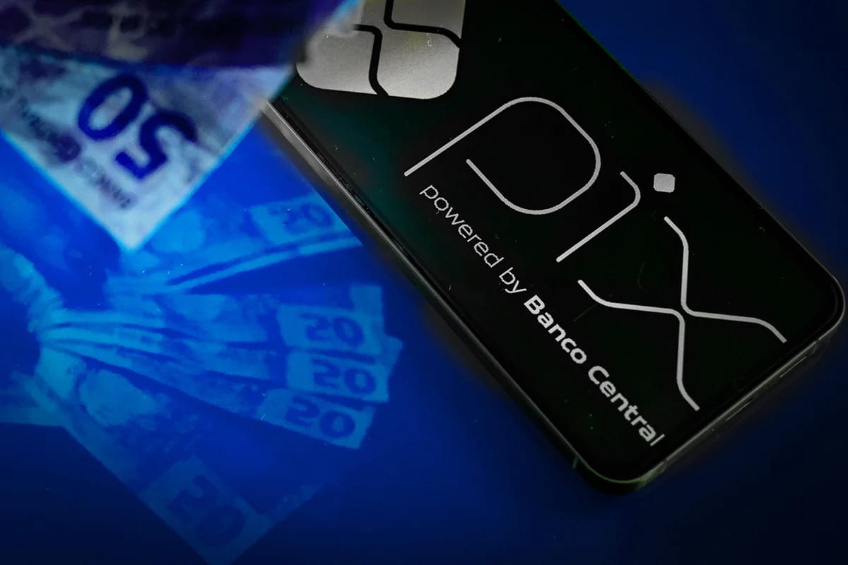 Pix bate recorde histórico com Black Friday e 13º; veja valores