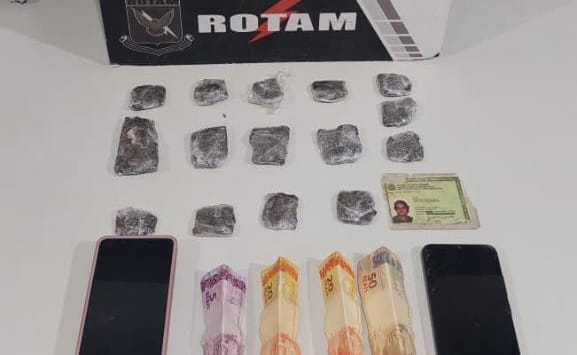 Policiais militares da Rotam prendem suspeitos em VG com porções de maconha e dinheiro