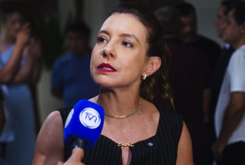 MPE dá 48 horas para Flávia Moretti explicar supostas irregularidades em seletivo