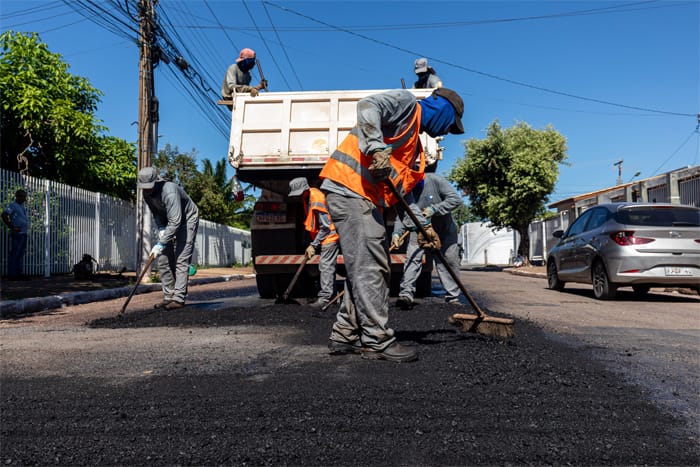 Prefeitura tapou mais de 80 mil buracos e executa ampla frente de obras