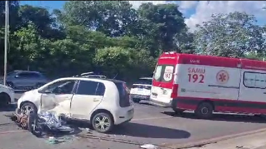 Motociclista morre após colisão com carro na Avenida Miguel Sutil, em Cuiabá