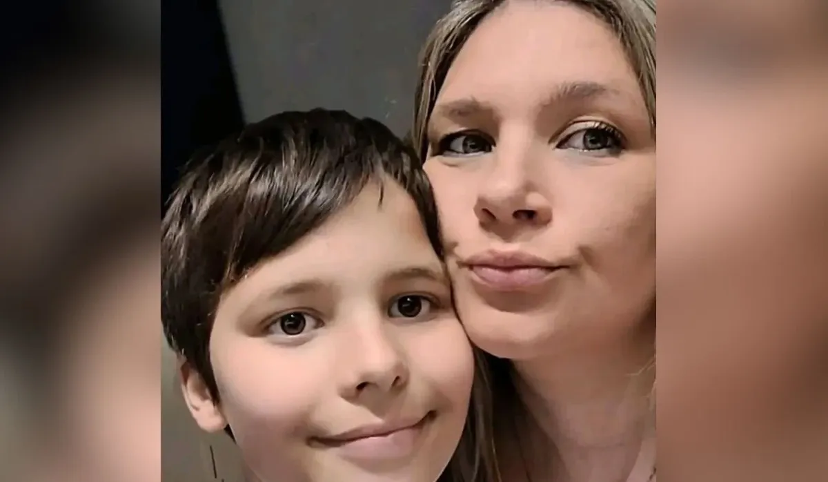 Jovem de 21 anos confessa assassinato da mãe e do irmão de 10 anos