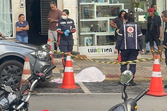 Idosa morre após cair de prédio nas proximidades da Prefeitura de Cuiabá; veja vídeo
