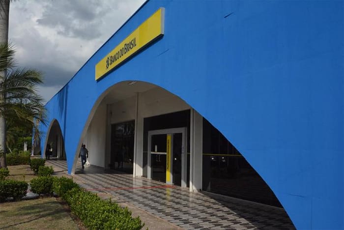 Banco do Brasil deve indenizar servidor público de MT após falha bancária em saque do PASEP