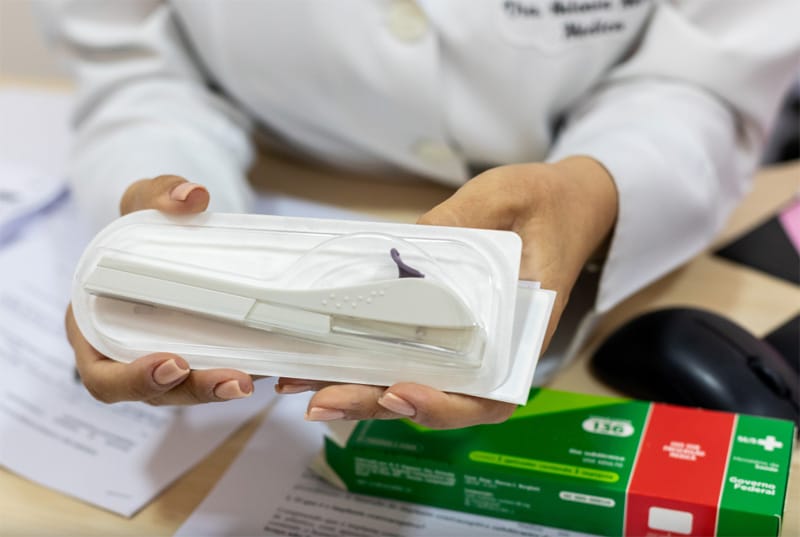 Prefeitura de Cuiabá passa a aplicar "chip anticoncepcional" via SUS; veja como conseguir