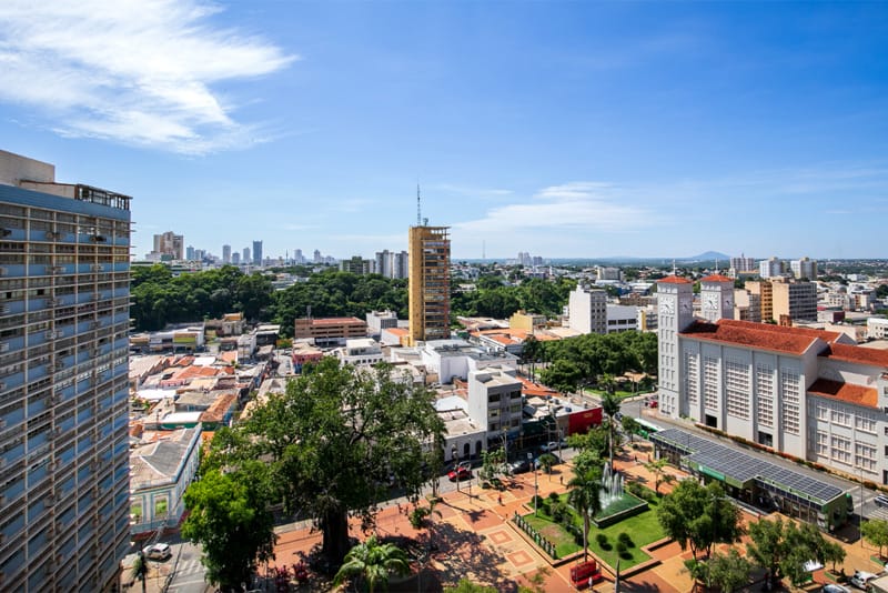 Auxílio inédito no país garante renda integral a servidoras de Cuiabá na licença-maternidade