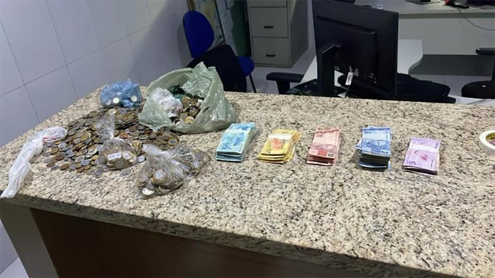 Suspeitos de furtarem mercado no interior de MT são presos; PM recuperou mais de R$ 26 mil