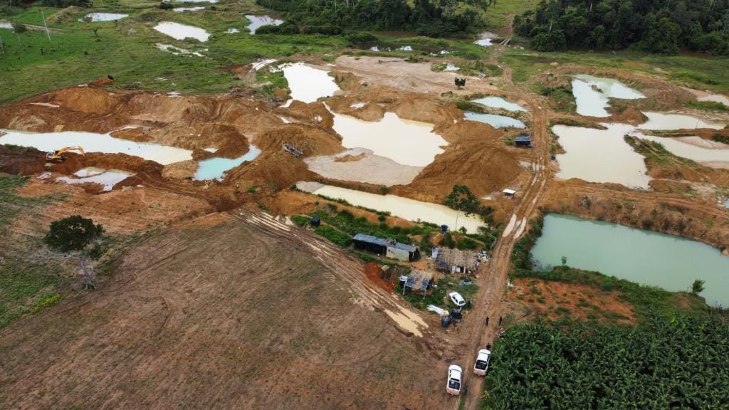 Após denúncia, Batalhão Ambiental da PM fecha garimpo irregular no interior de MT