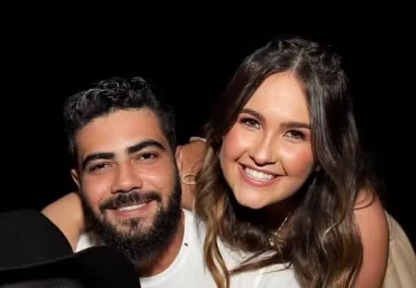 Esposa do sertanejo Henrique foi algemada e não achou que estivesse sendo parada, diz polícia dos EUA