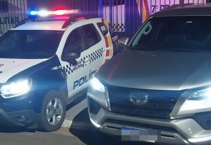 Hilux roubada é recuperada pela PM e três suspeitos são presos na MT-343, em Porto Estrela