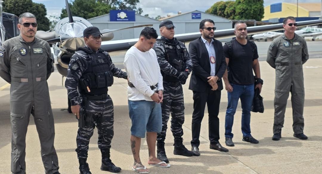 Após quase dois anos foragido, acusado de matar sargento da PM é trazido para Cuiabá