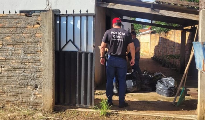 Tesoureira de facção é preso; criminoso quebrou aparelhos celulares durante abordagem